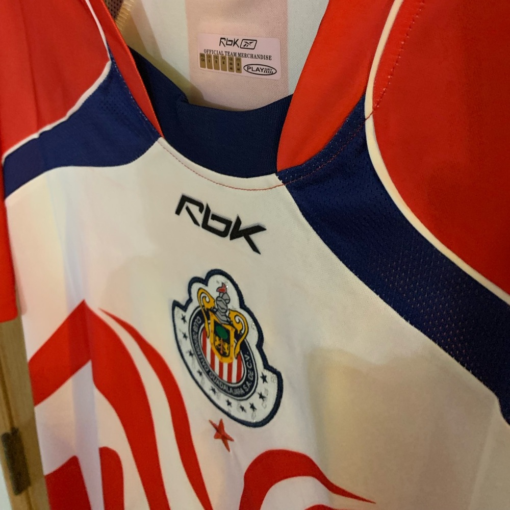 Retro Chivas 06/07 Jerseys - Picture 7 of 13